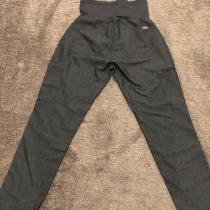 Figs maternity pants